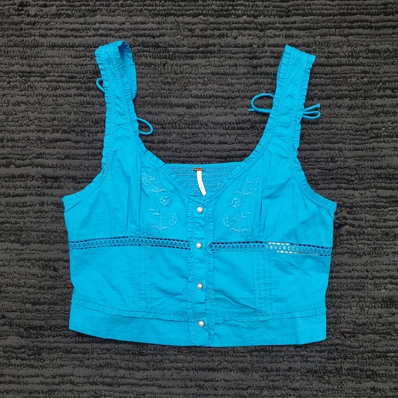 NWT Free People Women's Size L Light Blue Kerry Floral Embroidered Ruffle Tank - Picture 1 of 8
